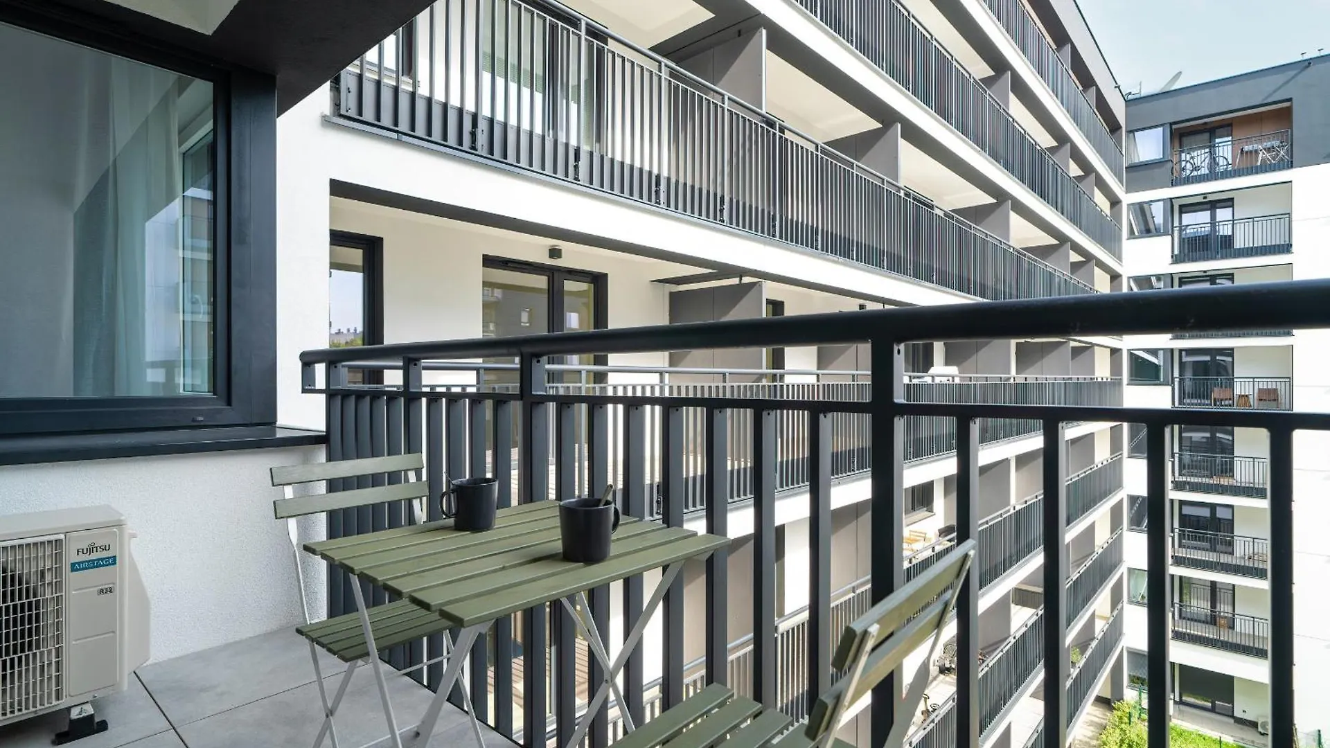 Nowoczesny Apartament Z Parkingiem I Klimatyzacja W Poznaniu By Noclegi Renters